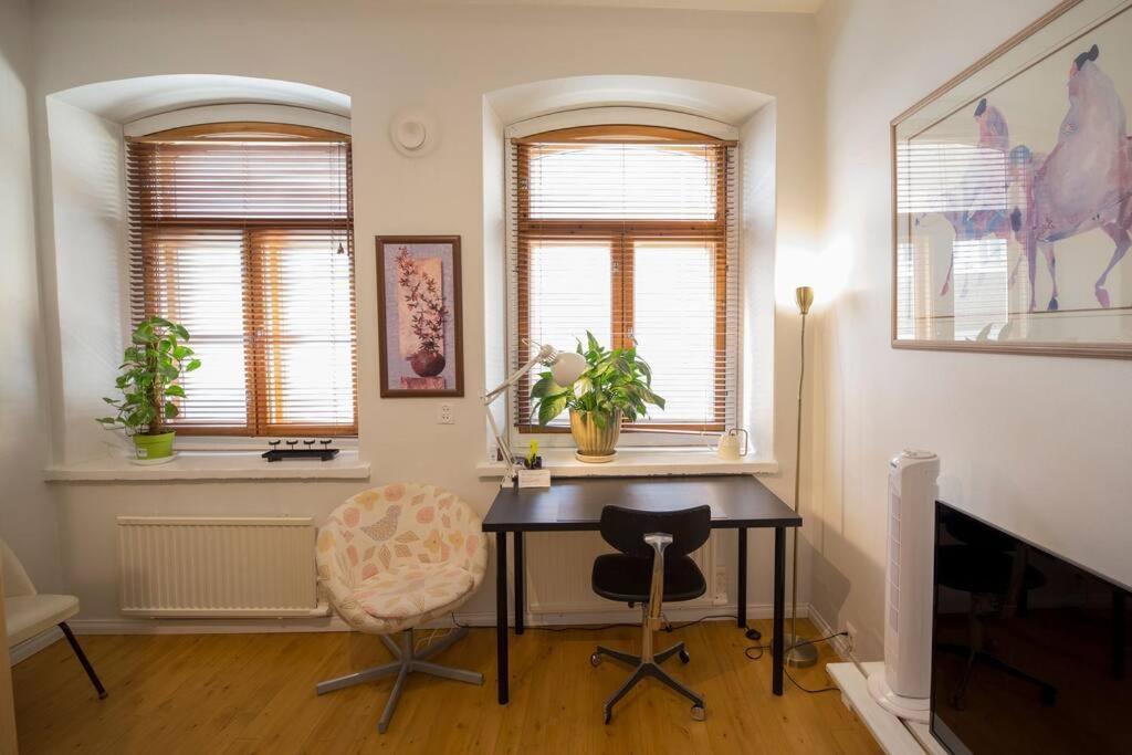 טמפרה A Lovely Apartment Near Railway Station And Arena. מראה חיצוני תמונה
